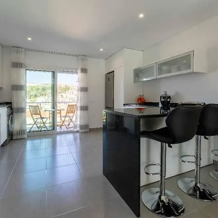 T2 Fonte Da 纳扎雷